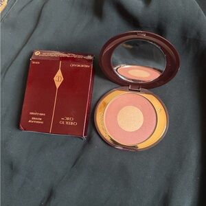 Charlotte Tilbury Cheek to Chic Blush - Walk Of No Shame